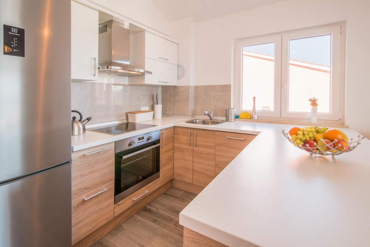 Apartman Zoe Vrbnik Exterior photo